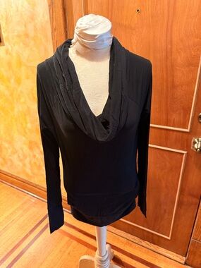 Black Draped Cowl Neck Long Sleeve Tunic